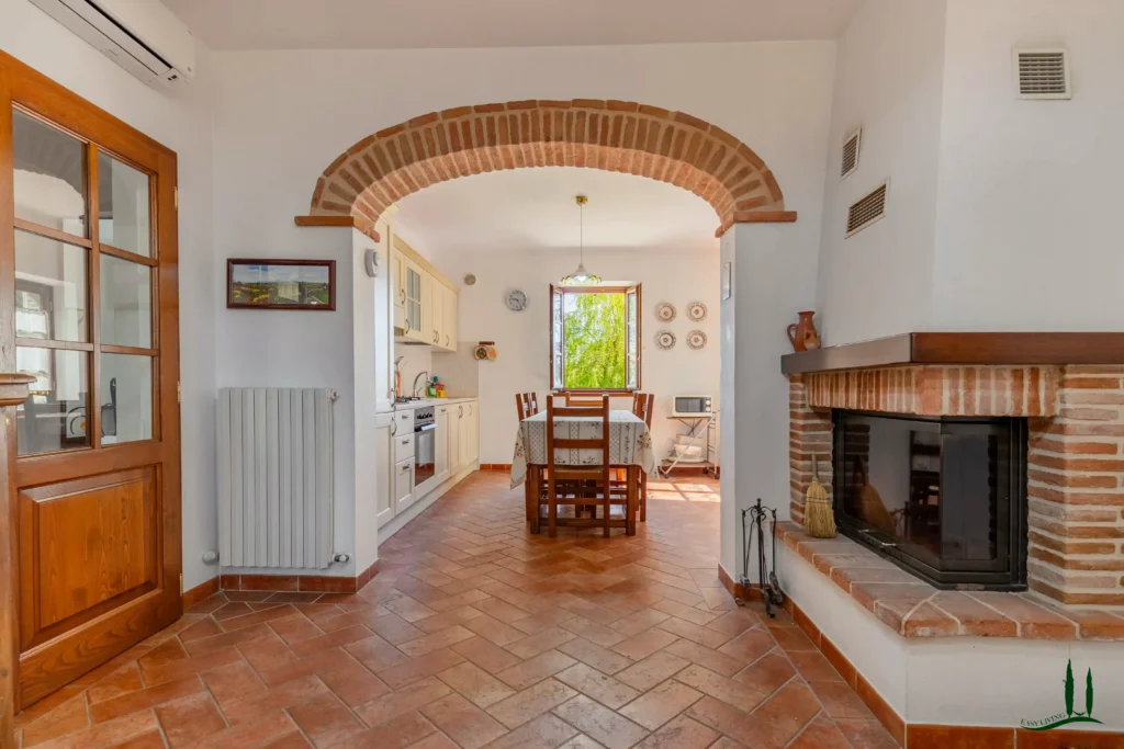 villa for sale cortona