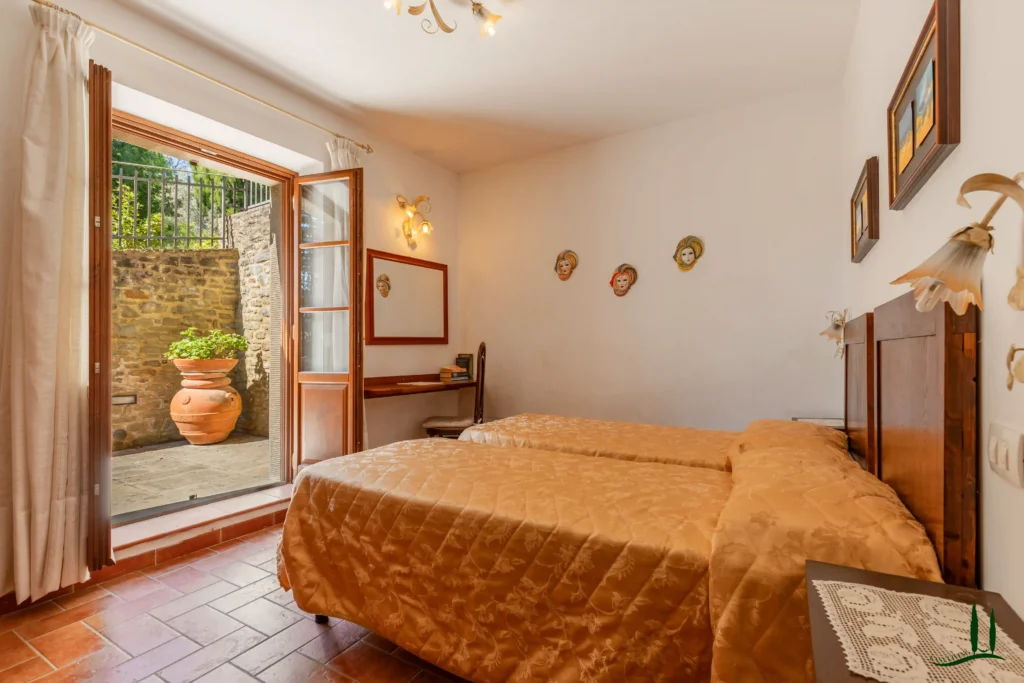 villa for sale cortona