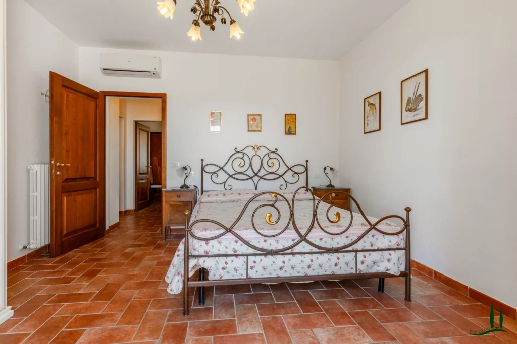 villa for sale cortona