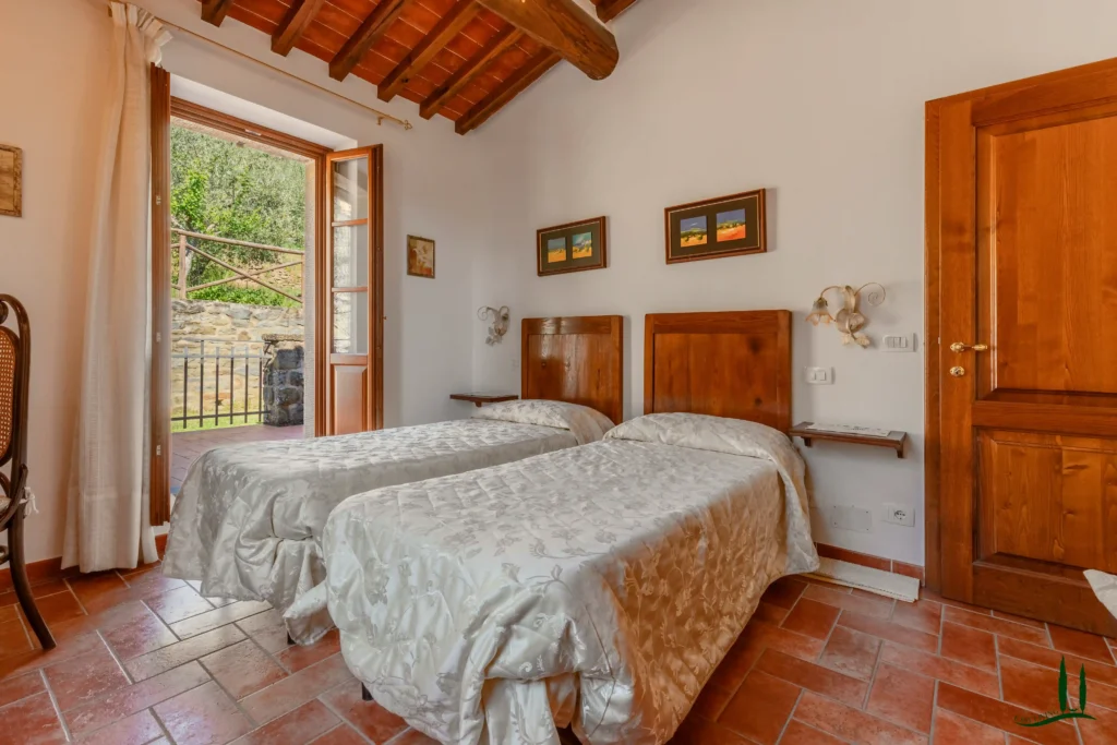 villa for sale cortona