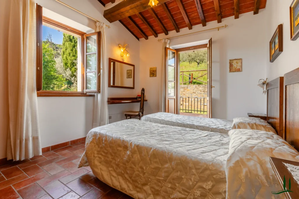 villa for sale cortona