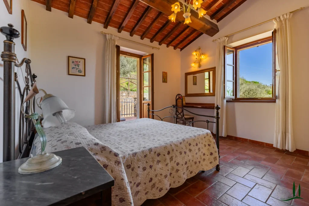 villa for sale cortona