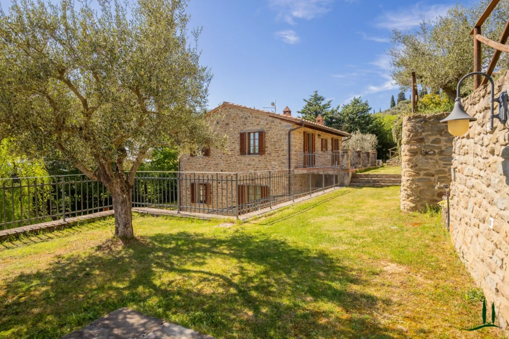 villa for sale cortona