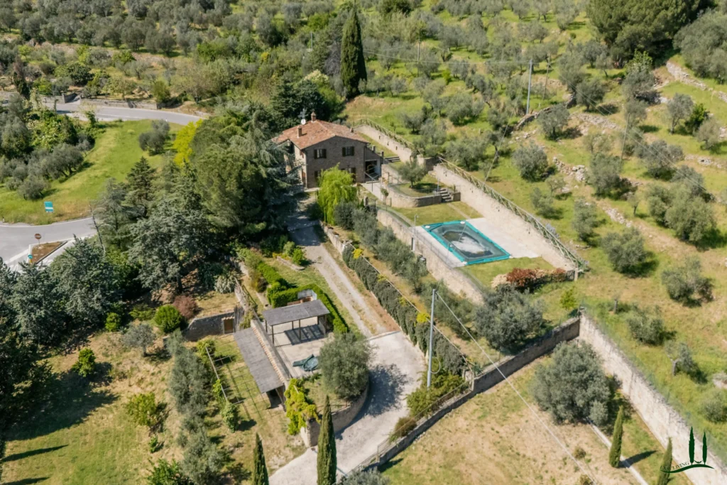 villa for sale cortona