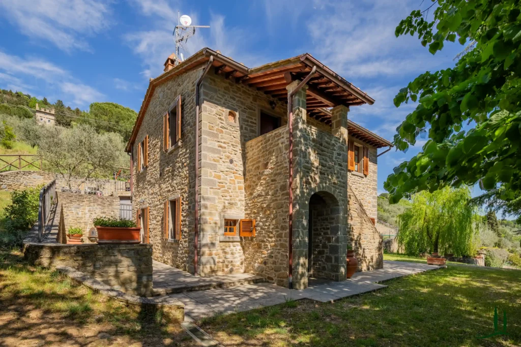 villa for sale cortona