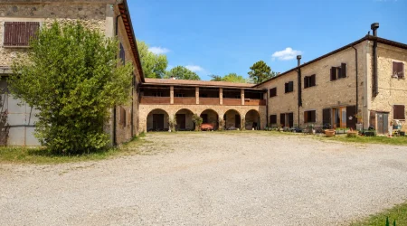 Easylivingtuscany-1