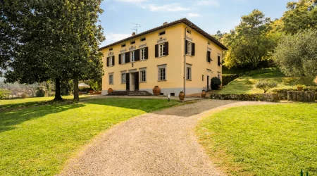 luxury villa for sale Lucca